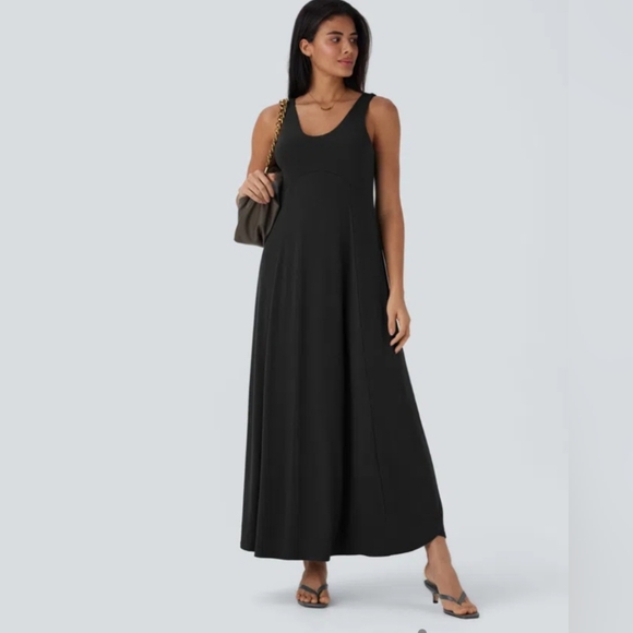 HALARA U-Neck Flowy Black Maxi Dress With High Side Slits - Picture 5 of 10